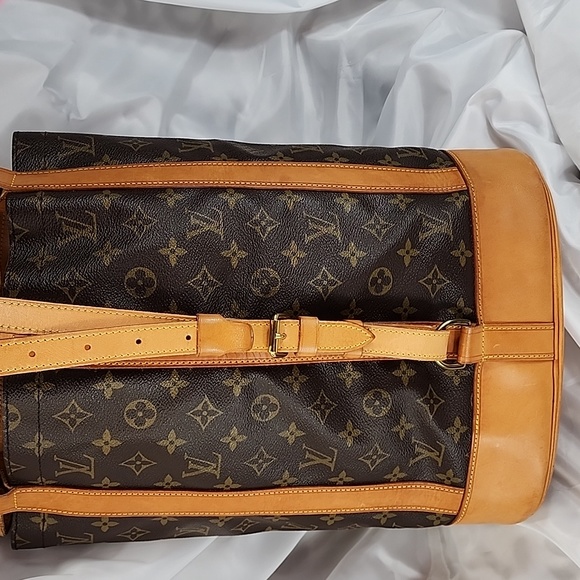 Authentic Louis Vuitton Randonnee Bagpack - Picture 8 of 17